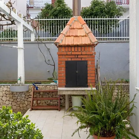 Apartment Lacic Est Trogir